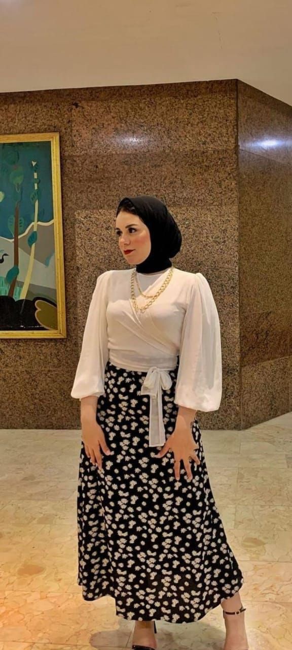 ensemble black and white