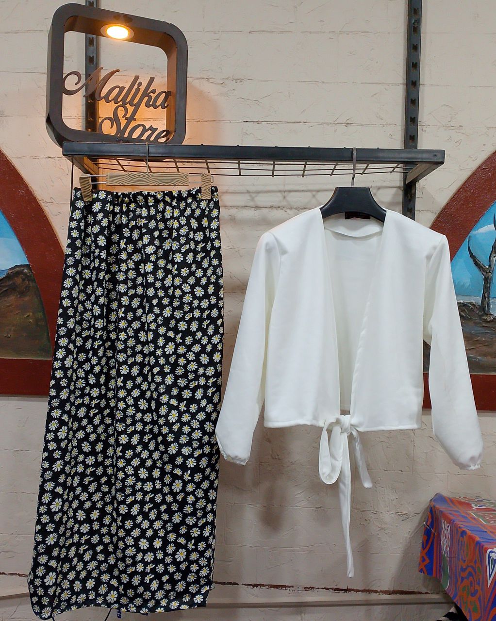 ensemble black and white