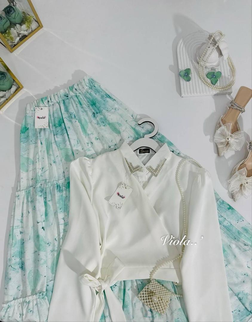 Ensemble 2p avec jupe blue a fleure